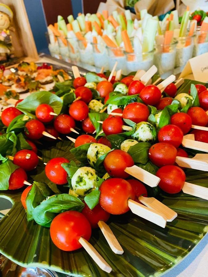 Bergwirtschaft Wilder Mann Hotel Und Restaurant دريسدن المظهر الخارجي الصورة